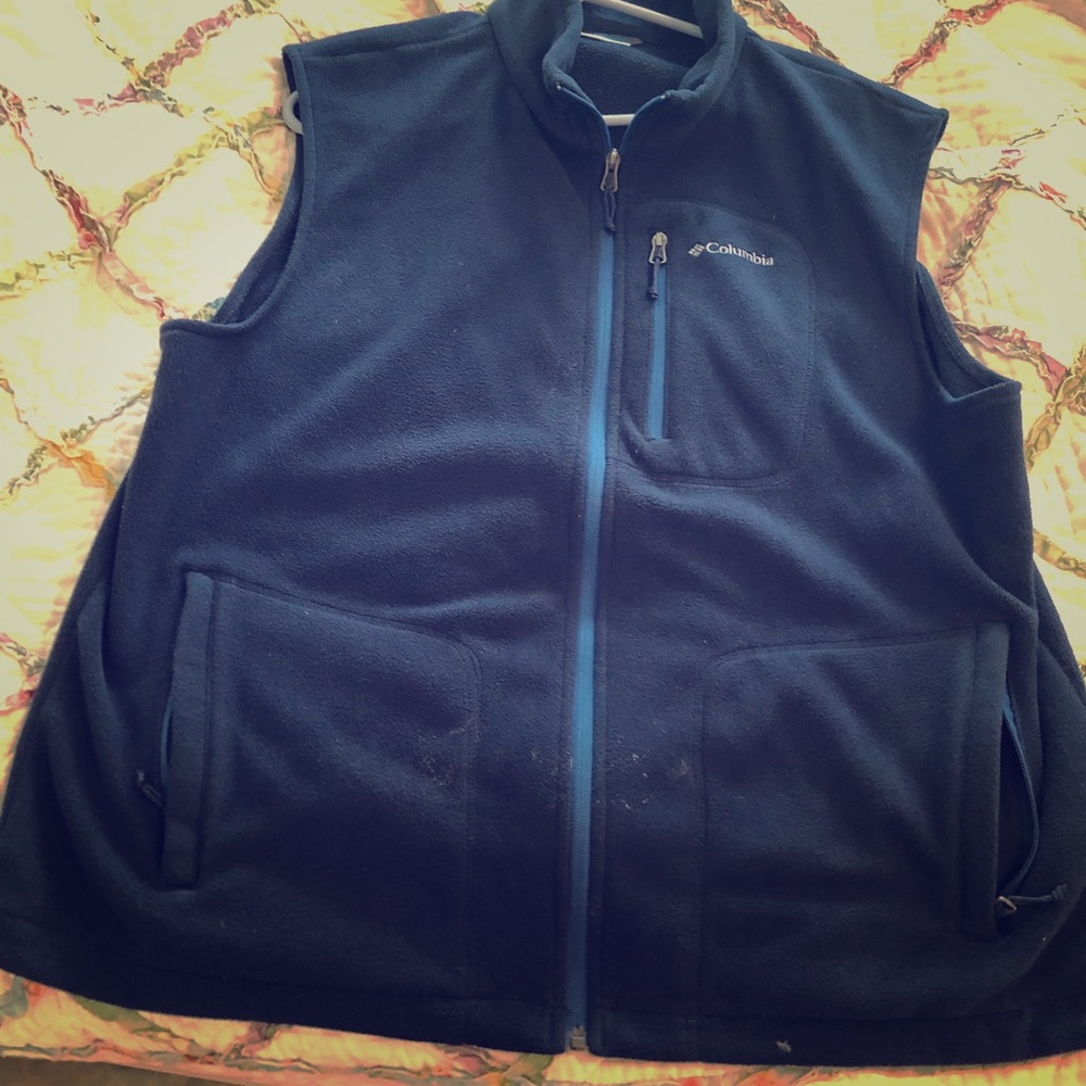 Columbia vest